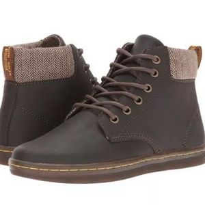 Dr. Marten’s Women’s MAELLY Brown